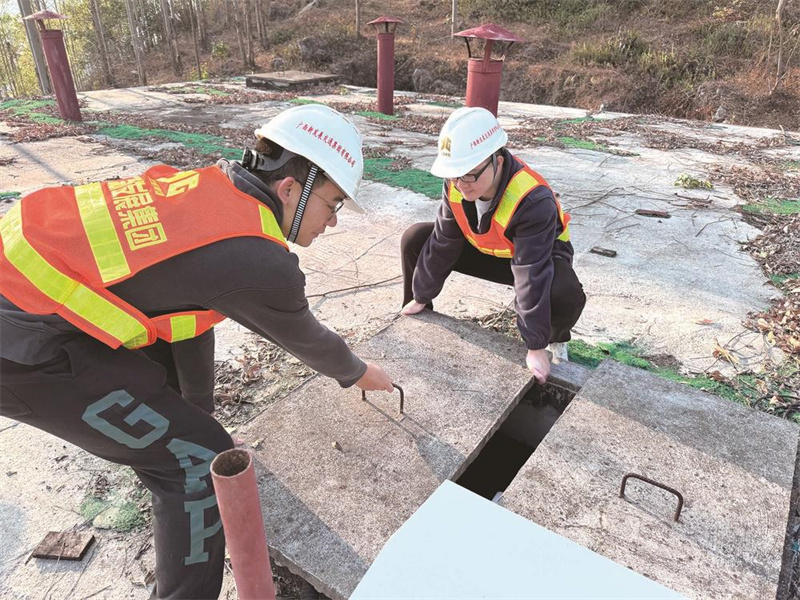 高温天气不松懈 隧道筑牢“防火墙”