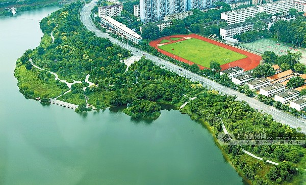 动物栖息地恢复2_动物世界 广西湿地保护投入首超亿元 各级湿地保护区12处,国家湿地公园试点建设17处 广西新闻网-广西日报南宁讯 2015年度统计显示,广西湿地保护和恢复工程投资首超亿元,实际完成1.0489亿元,其中中央投资6376万元,地方投资4113万元。 好消息还有:经财政部和国家林业局组织审查,全国奖励一批在湿地保护及科普宣教中成绩突出的市县,每县奖励500万元,广西的荔浦、东兰两县榜上有名。 2015年广西有8处湿地申报国家湿地公园,分别是:昭平桂江、龙胜龙脊梯田、西林驮娘江、忻城乐滩、天等寿河、南丹拉希、梧州苍海、南