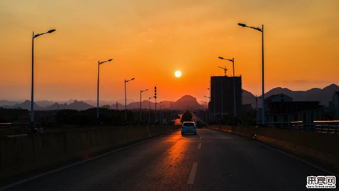 阳光路上